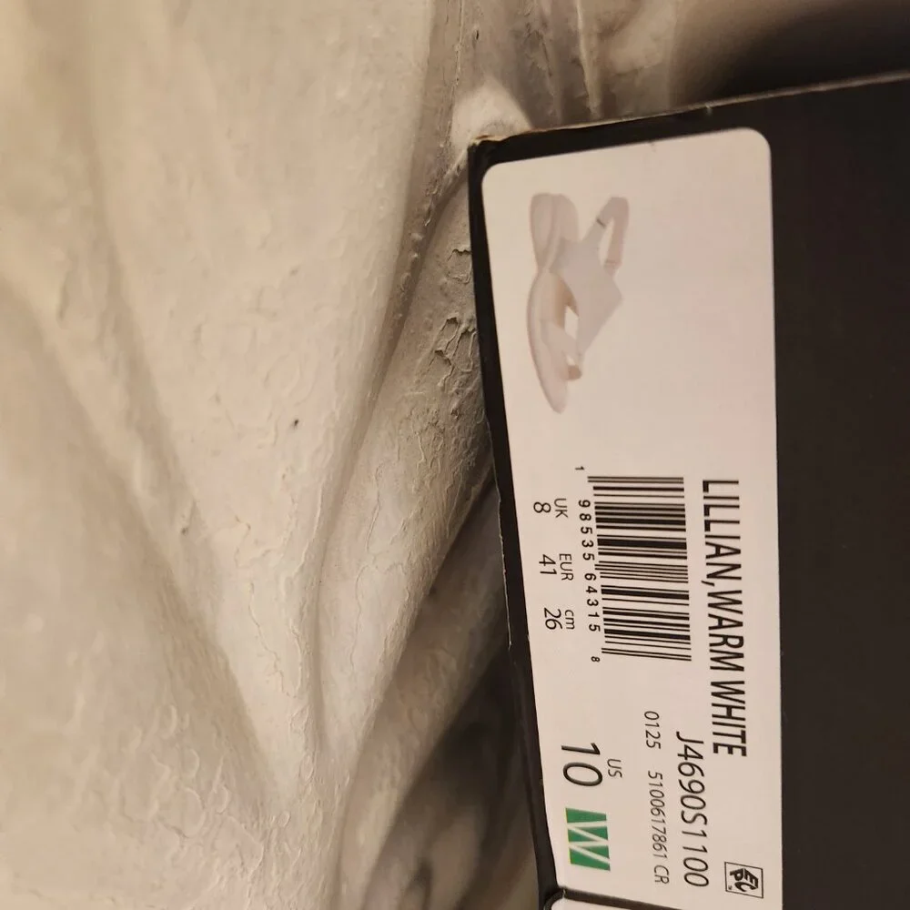 Naturalizer Warm White 
